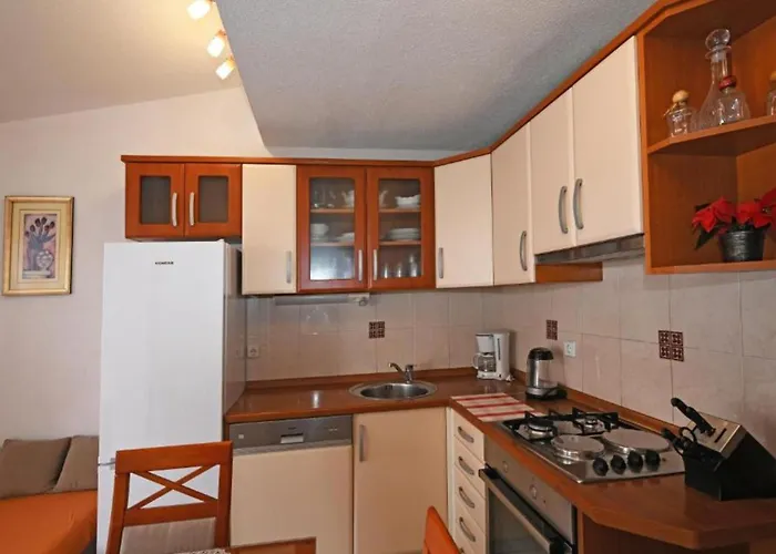 Mihovilovi - One Bedroom With Terrace And Pool View